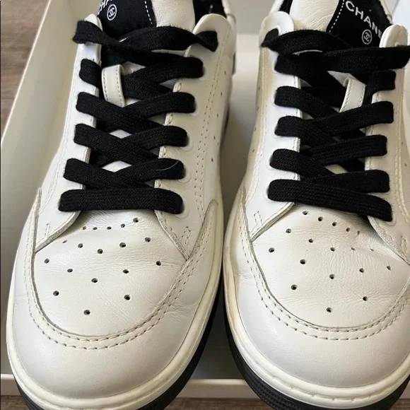 Chanel sneakers - Picture 2 of 11